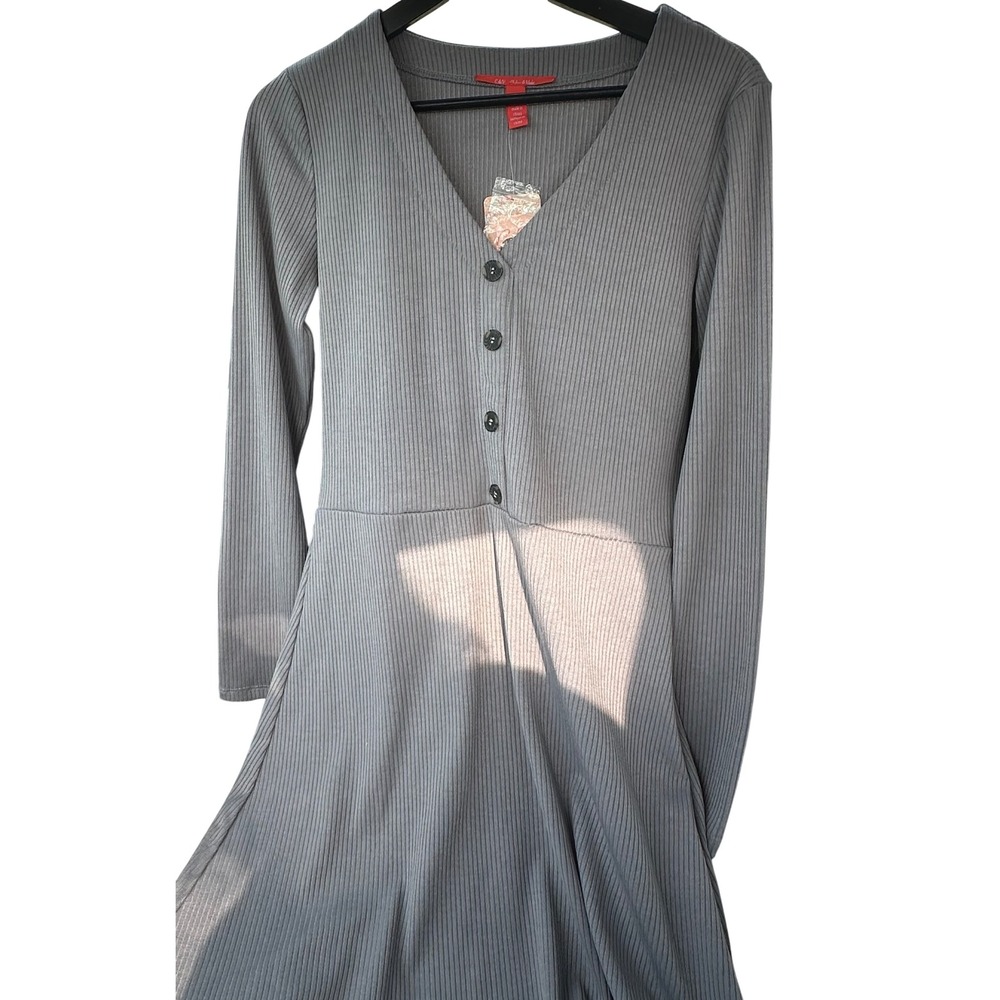 Chelsea & Violet Gray Ribbed V-Neck Button Front Fit and Flare Dress Large NWT - Picture 2 of 9